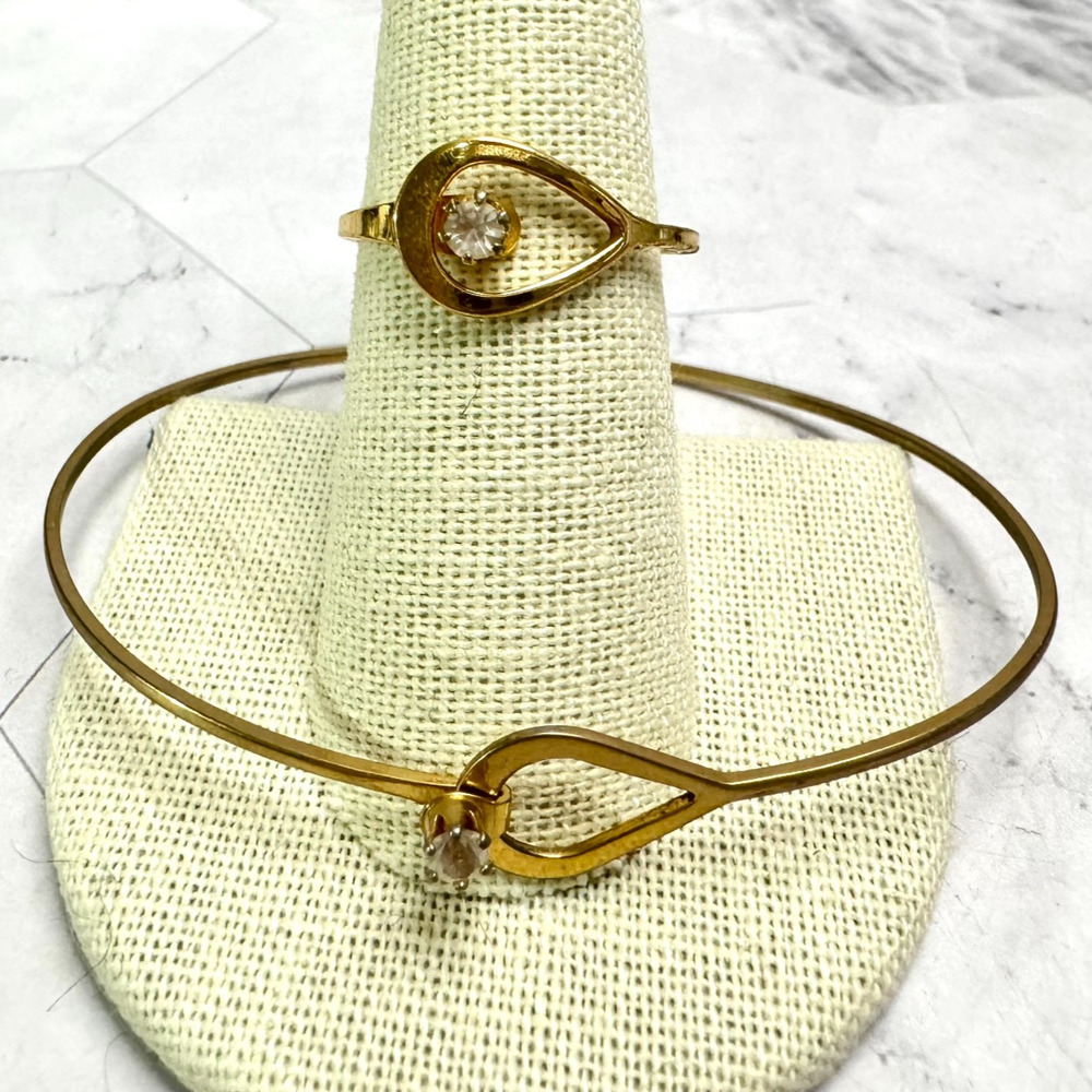 Vintage Avon Catch A Star Bracelet & Ring Gold Tone Rhinestone Teardrop Hook
